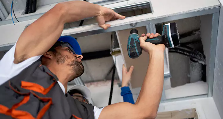 Emergency Overhead Door Repair in DeBary, FL